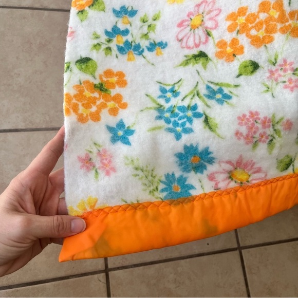 VINTAGE Cannon floral print polyester blanket - Picture 6 of 6